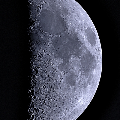 Mond-X und Mond-V – kurzlebige Lichtspiele auf der Mondoberfläche.