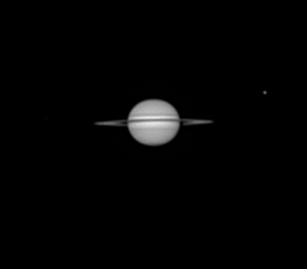 Saturn mit Titan